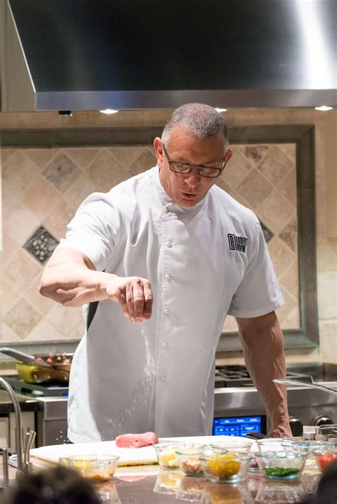 Irvine chef - Celebrity Chef Robert Irvine redefines the dining experience with Robert Irvine’s Public House restaurant. Boasting nearly 9,000 square feet, the restaurant features a 275-seat dining room complete with a wraparound bar, open kitchen design, private dining room and views of The Strip. Robert Irvine’s Public House offers a range of comfort ...